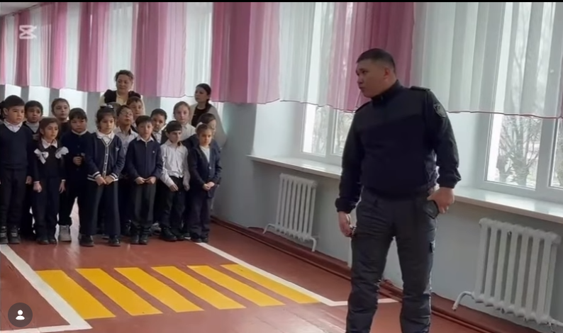 «Заң мен тәртіп» айлығы аясында «Қауіпсіз маршрут» тақырыбында жол қозғалысы қауіпсіздігін қамтамасыз ету